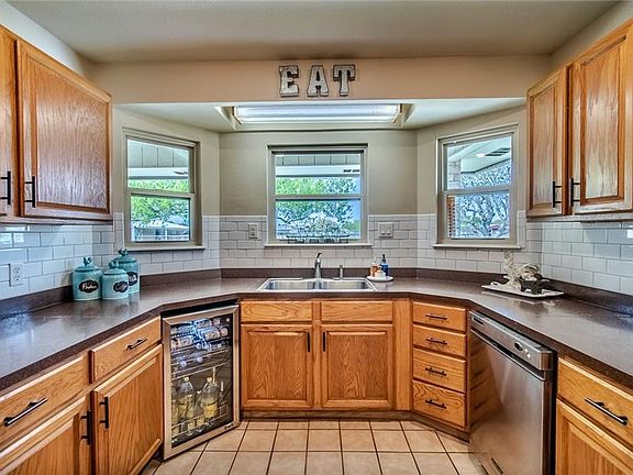 5th image of 4115 Hinterland Rd