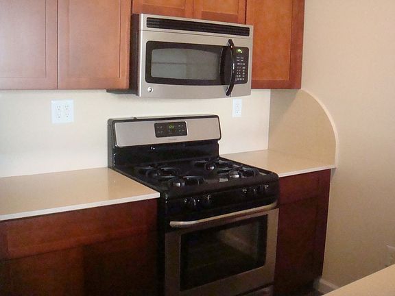 2nd image of 2658 30th St APT 4F