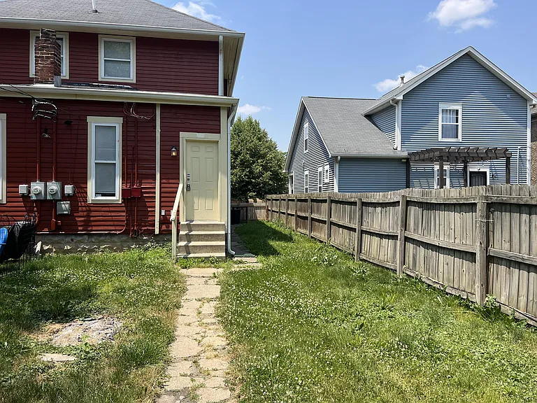 2527 N College Ave — Photo 9