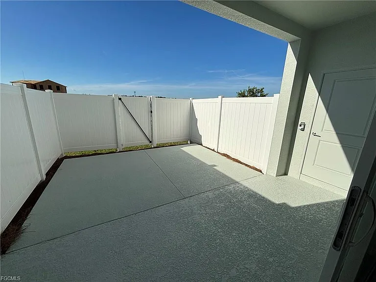 44284 Caraton Ter — Photo 11