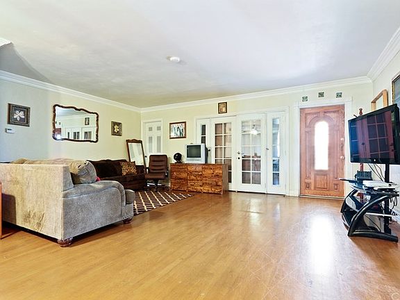 2nd image of 2304 W 134th Pl