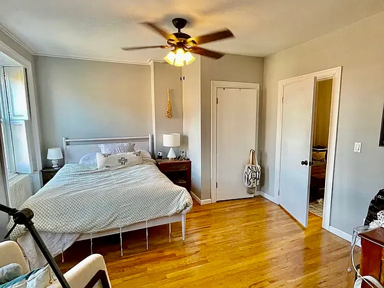 604 Henry St #TOP — Photo 4