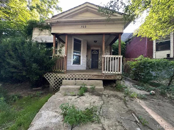 703 Walnut St, Hannibal, MO 63401