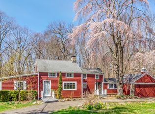 41 West Rd, Newtonville, NY 10590