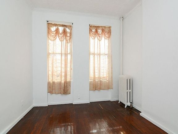 4th image of 471 Hancock St APT 1L