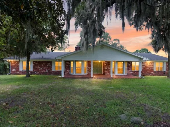 8544 NW 160th Ave, Morriston, FL 32668