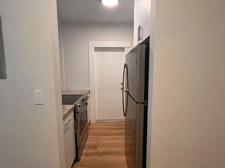 1410 SW 37th Ave — Photo 14