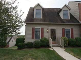 111 Hunters Ridge Dr, Harrisburg, PA 17110