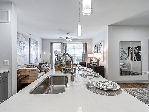 3rd image of 20510 Cypress Plaza Pkwy #13312