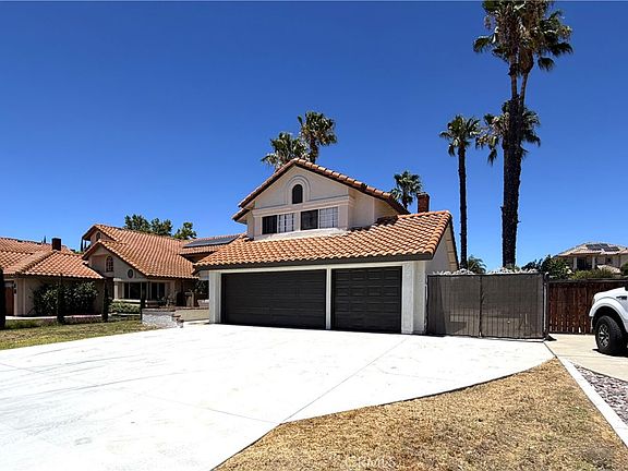 2nd image of 39858 Amberley Cir