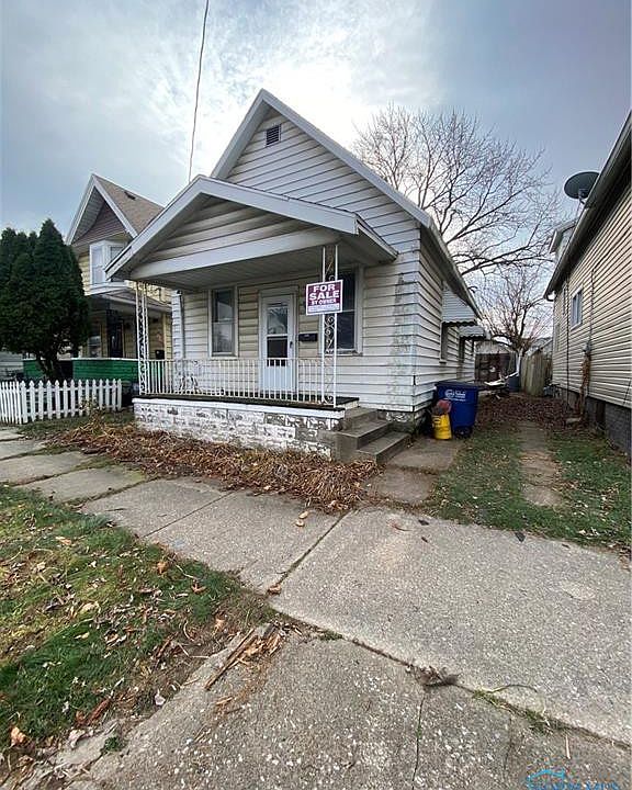 1st image of 326 Bronson Ave