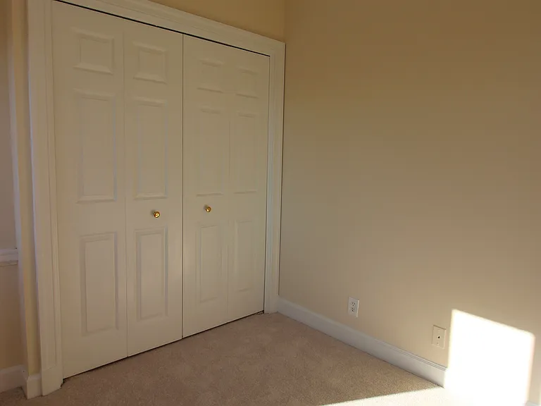1224 Eton Ct NW — Photo 9