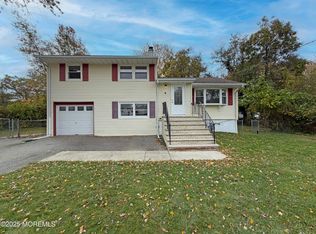 9 Hillview Drive, Neptune Township, NJ 07753