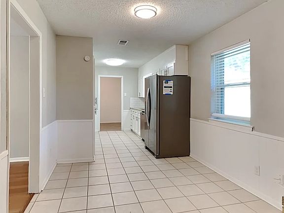 2nd image of 3535 Aspen Ln