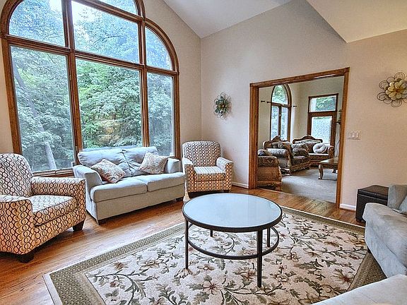 2nd image of 26741 Holly Hill Dr