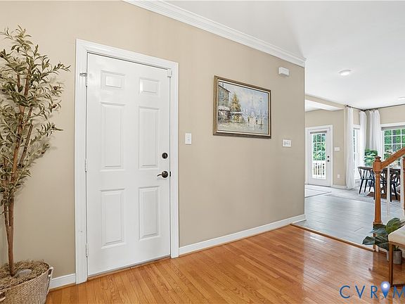 5th image of 8366 Sherrington Dr