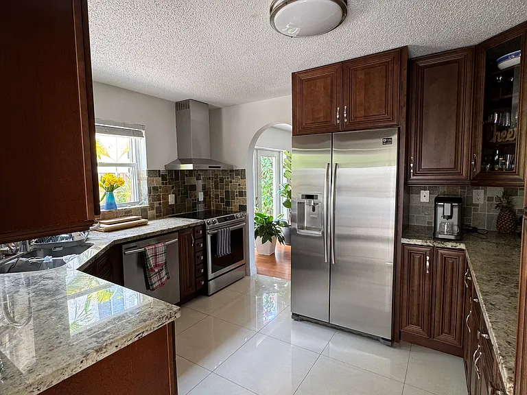 15621 SW 100th Ln — Photo 49