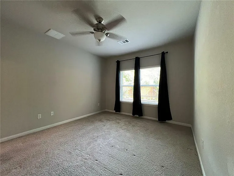 1140 La Conterra Blvd — Photo 17