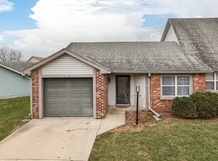 1141 Paradise Way N, Greenwood, IN 46143