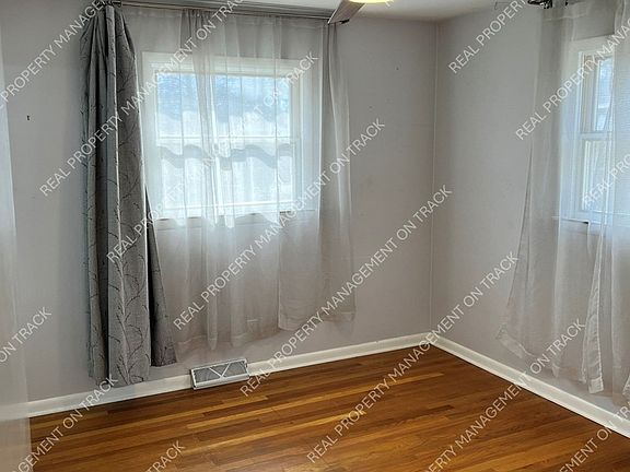 5th image of 6247 Canyon Woods Dr