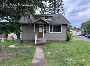 6224 Cody St, Duluth, MN 55807