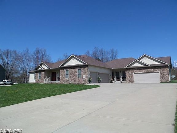 2nd image of 102 Eastwind Dr