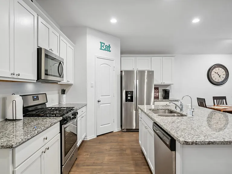 3308 Cold Swan Ct — Photo 8