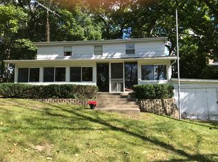 N7651 Rendell Dr, Elkhorn, WI 53121