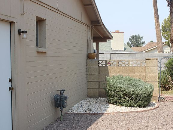 3rd image of 10840 N 44th Ave