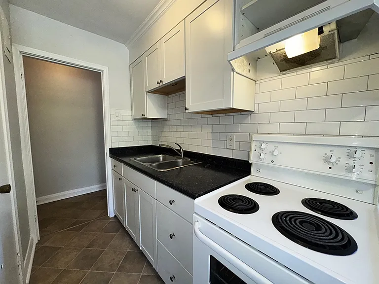 74 Shirley Ave — Photo 30