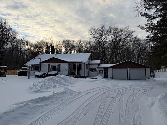 1st image of 7163 N Clare Ave
