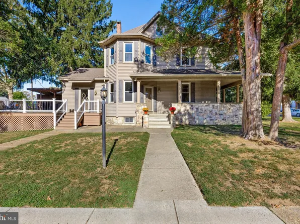 32 8th Ave, Haddon Heights, NJ 08035