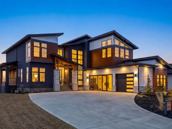 12 SE Monterra Rise, Cochrane Lake, AB T4C 0H2