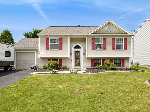 79 Boyd Dr, Rochester, NY 14616