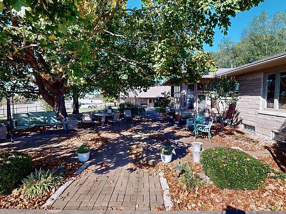4th image of 3824 W State Road 56