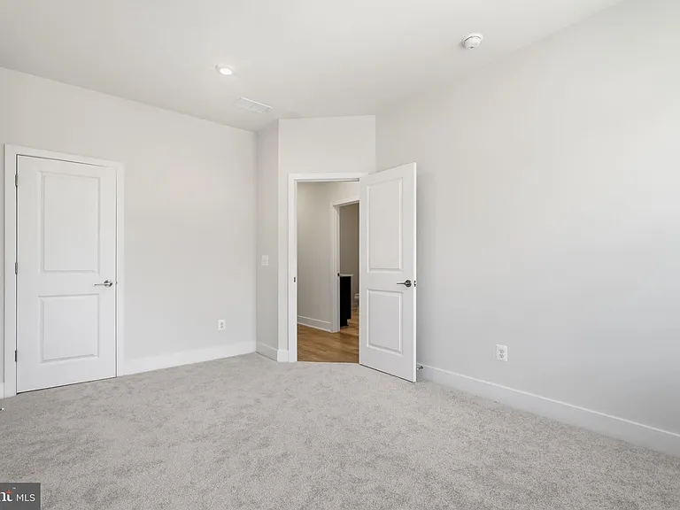 42200 Shining Star — Photo 18