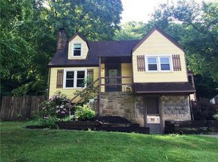 221 Flaugherty Run Rd, Coraopolis, PA 15108