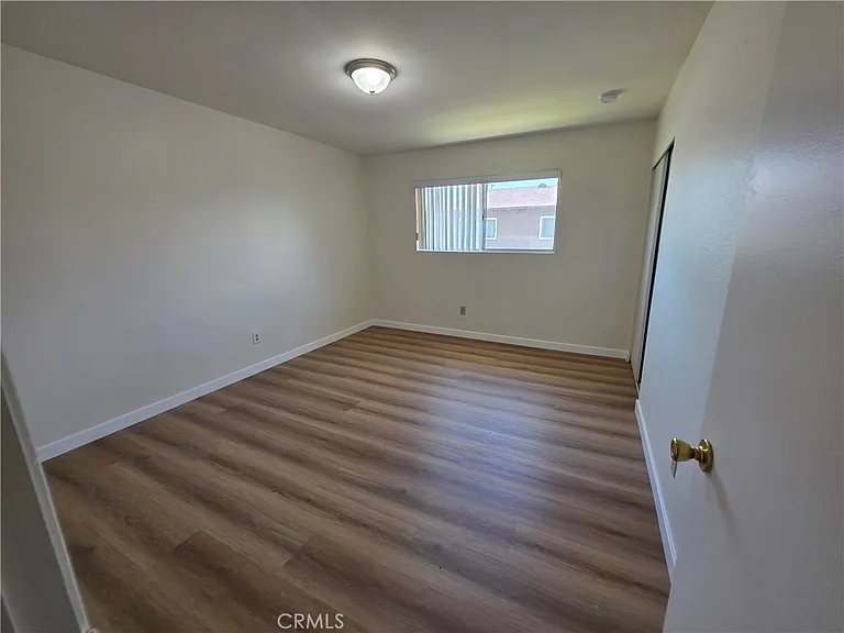 928 N Vicentia Ave #C — Photo 11