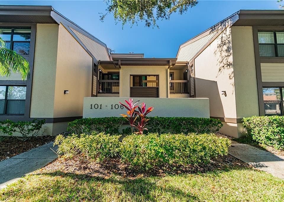 1st image of 103 Woodlake Ln #103