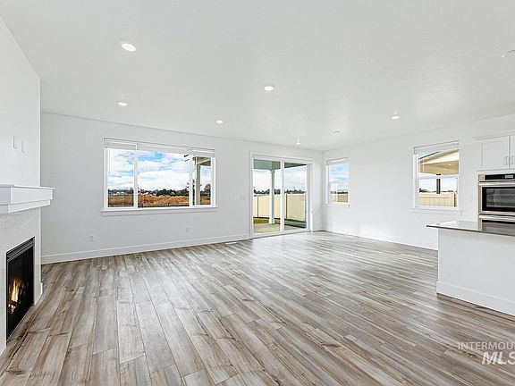 3rd image of 5387 E Victoria Falls Dr