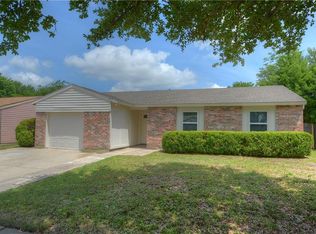 817 Edgemont Dr, Arlington, TX 76017