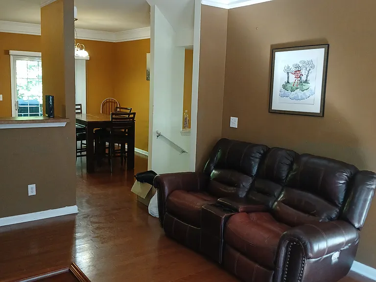 614 Providence Pl SW — Photo 5