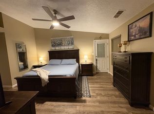 10524 Pisa Dr NW, Albuquerque, NM 87114
