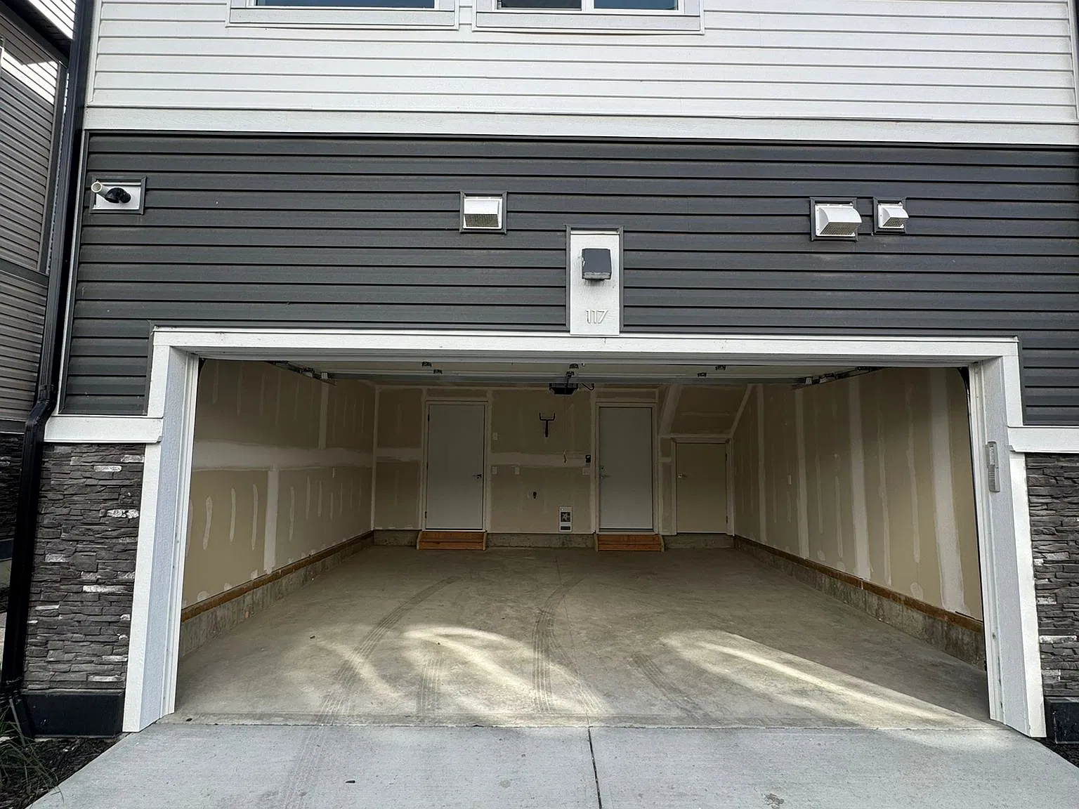 1862 Cornerstone Blvd NE — Photo 3