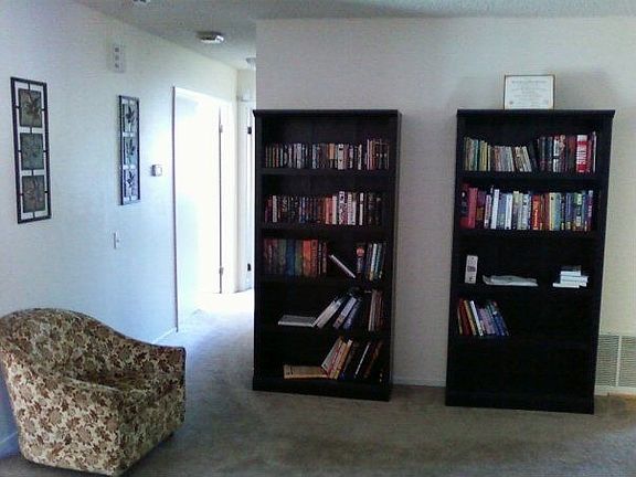 5th image of 27 Tinneil Ct