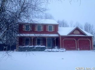 6110 Owlwood Dr, Cicero, NY 13039