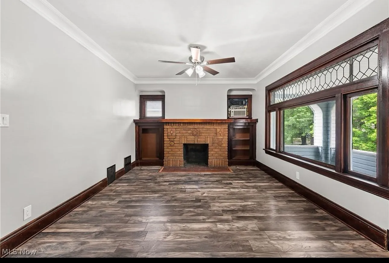 3352 W 131st St — Photo 4