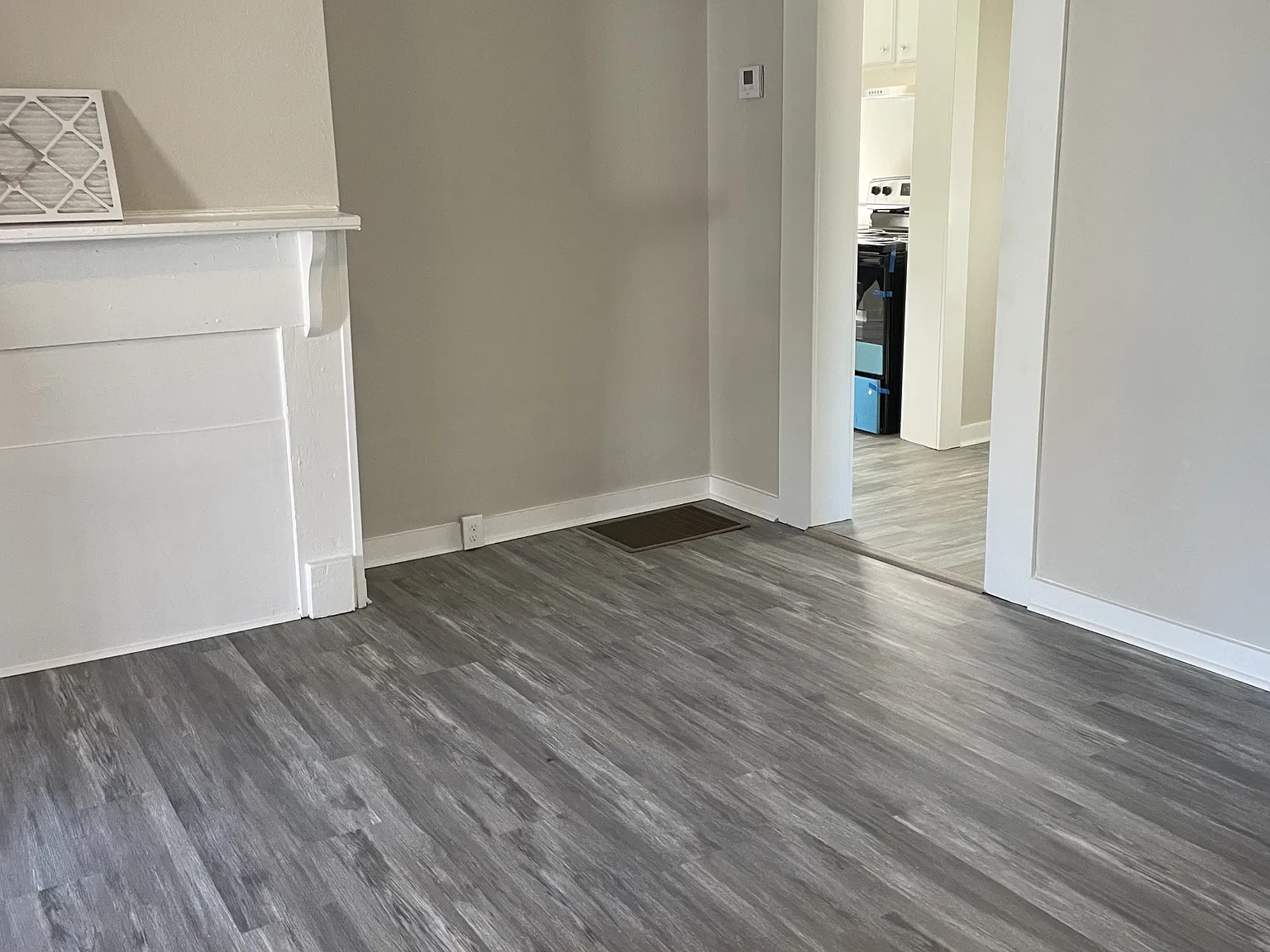 1006 Greenville Street - 1 — Photo 2