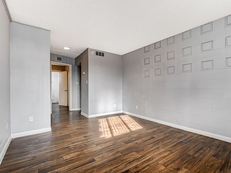 1st image of 3501 S Maryland Pkwy APT 32