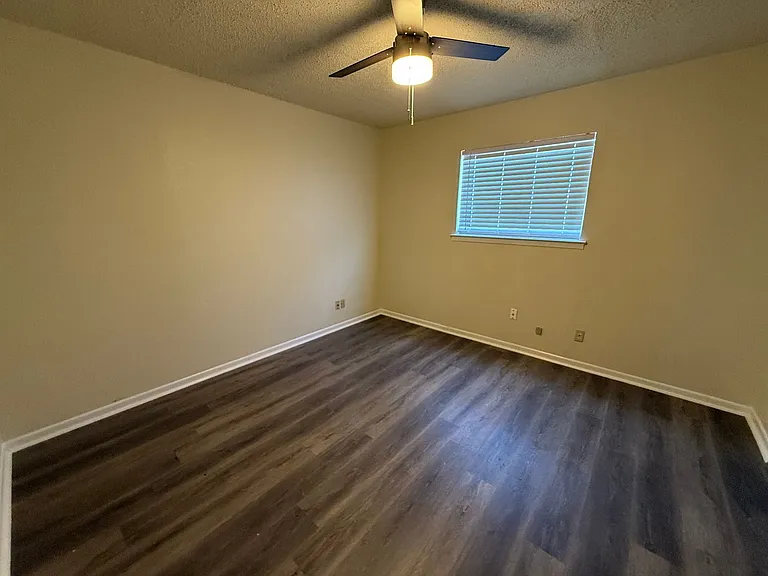 2902 Lake Rd — Photo 13